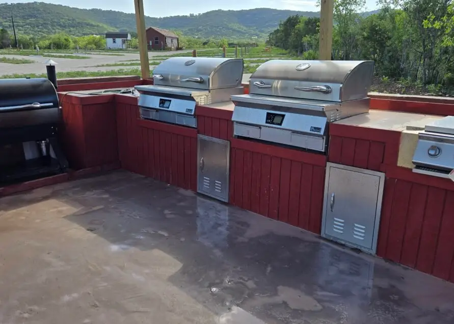 BBQ center.